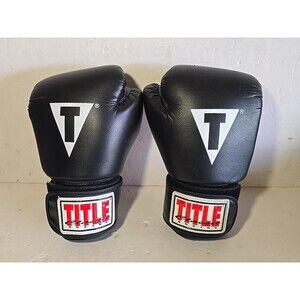 TITLE Classic Fitness Boxing Gloves (Reg 12 oz)